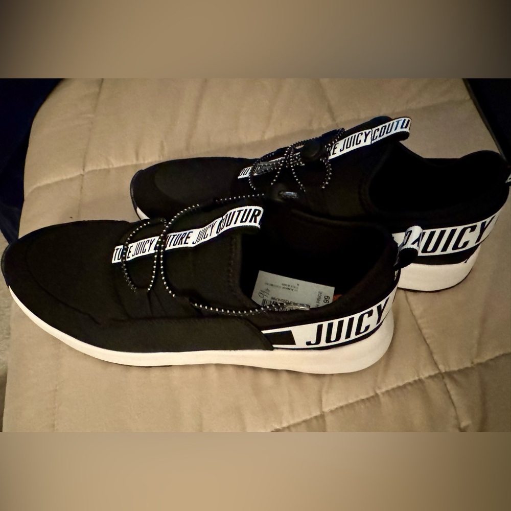 Juicy Couture NWT Black and White sneakers